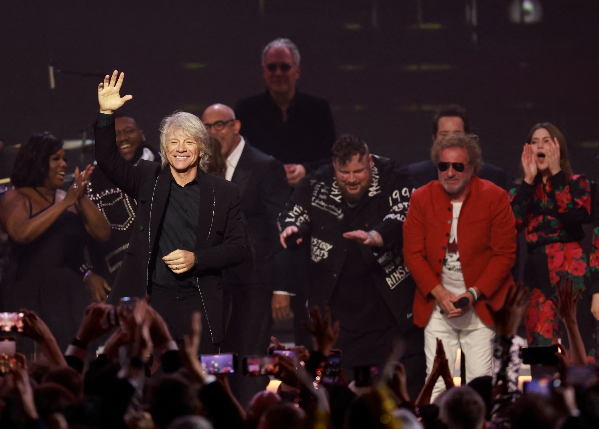 عشية توزيع جوائز غرامي ... جون بون جوفي نجم حفلة صاخبة وزاخرة بالنجوم (صور)